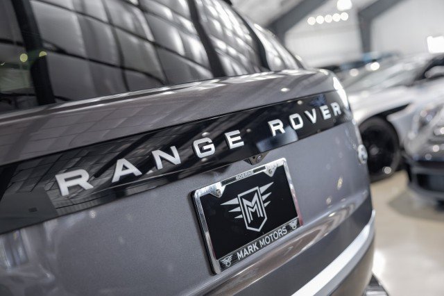 Used 2023 Land Rover Range Rover Long Wheelbase Autobiography image 16
