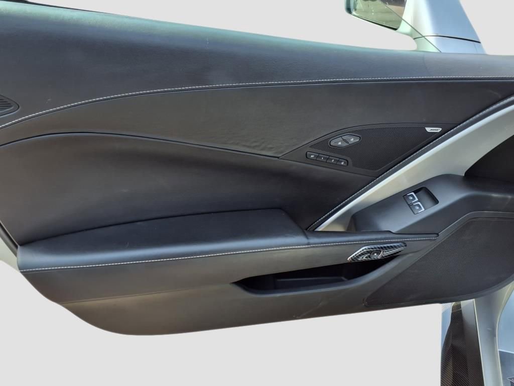 Used 2017 Chevrolet Corvette Z06 image 12