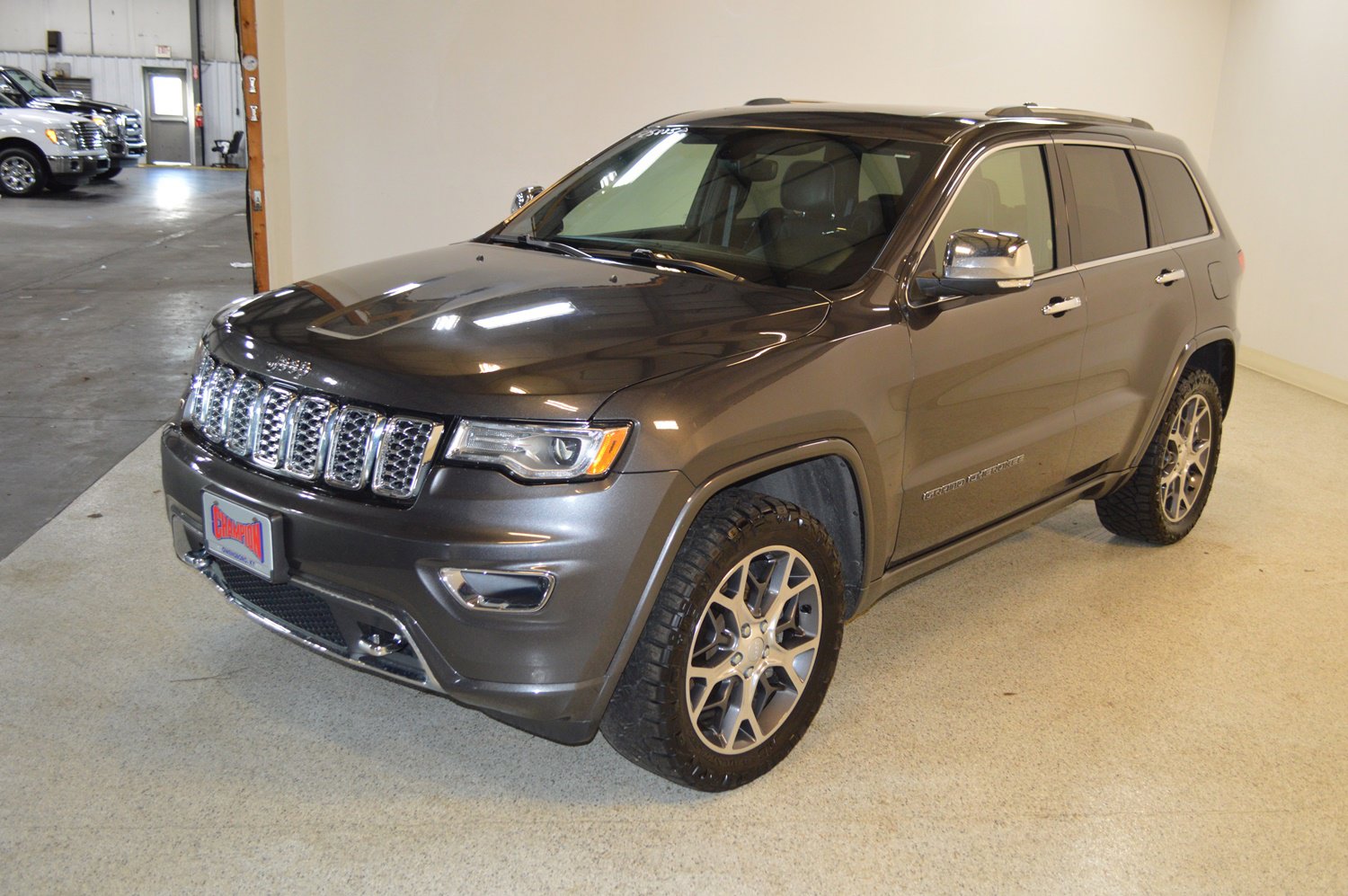Used 2019 Jeep Grand Cherokee Overland image 7