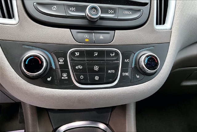 Used 2024 Chevrolet Malibu LT FWD image 32