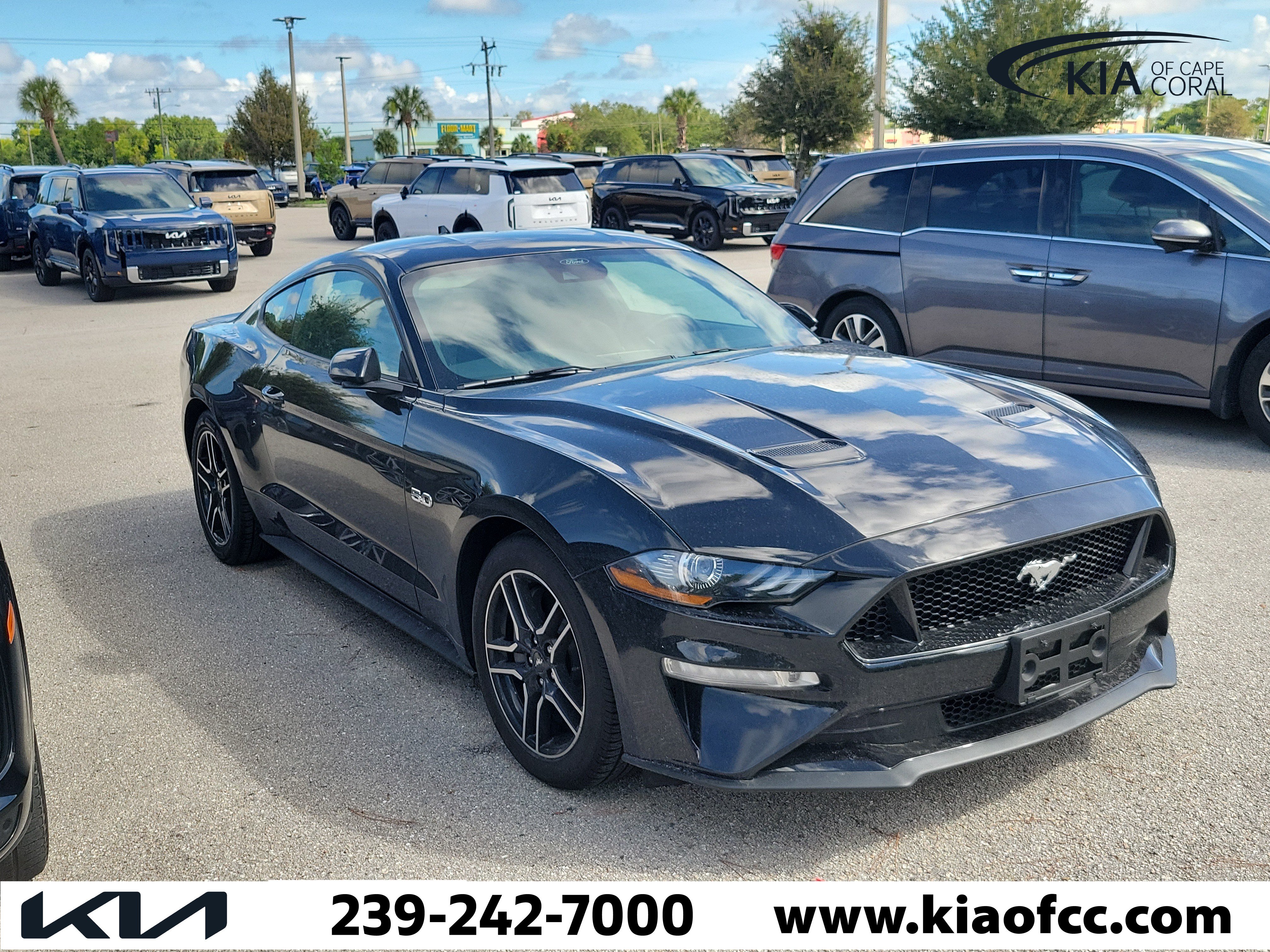 Used 2021 Ford Mustang GT RWD image 3