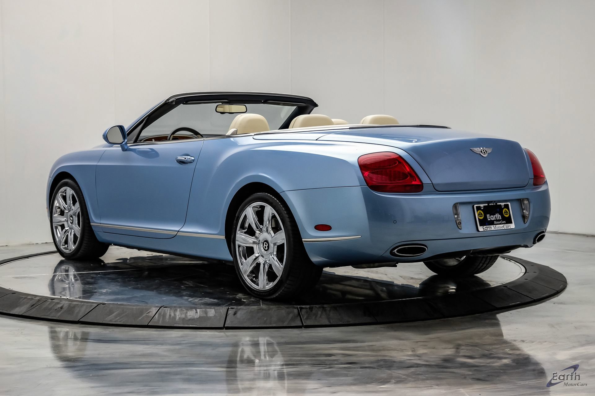 Used 2011 Bentley Continental GTC image 13