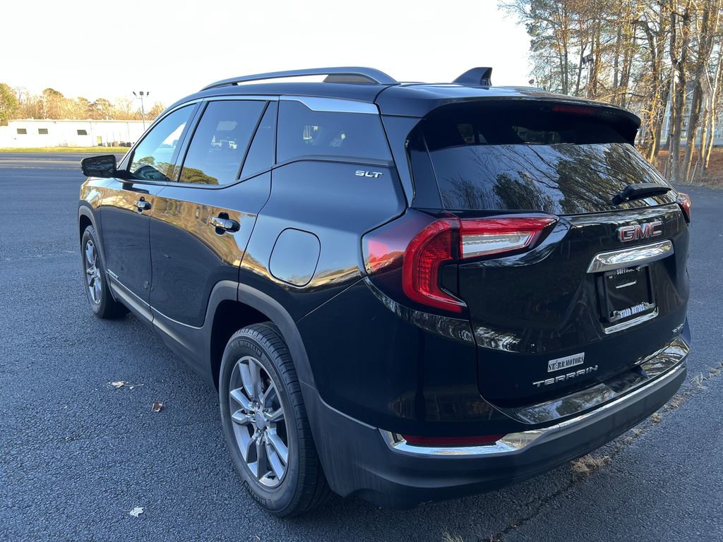 Used 2024 GMC Terrain SLT image 5