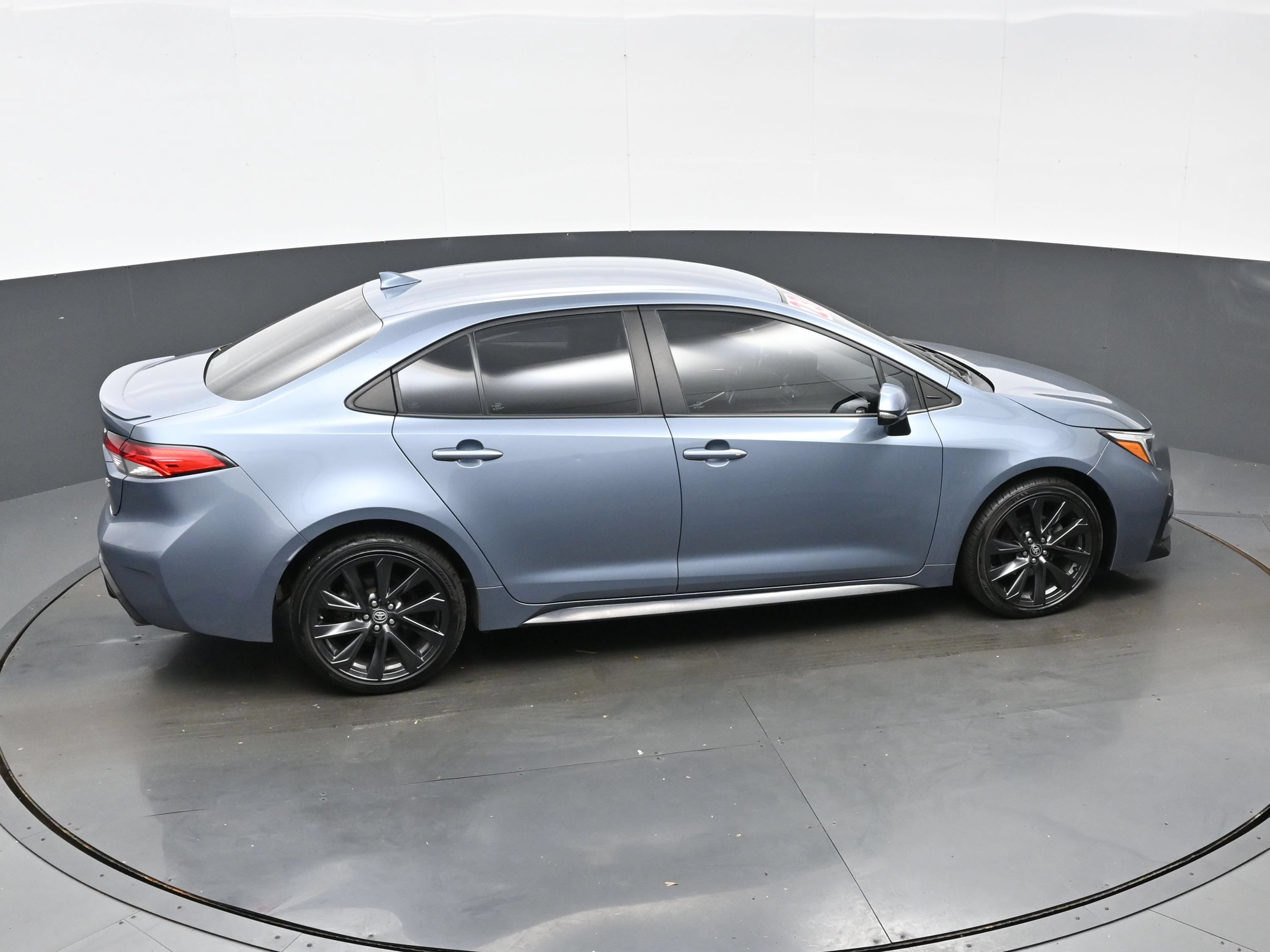 Used 2023 Toyota Corolla SE FWD image 40