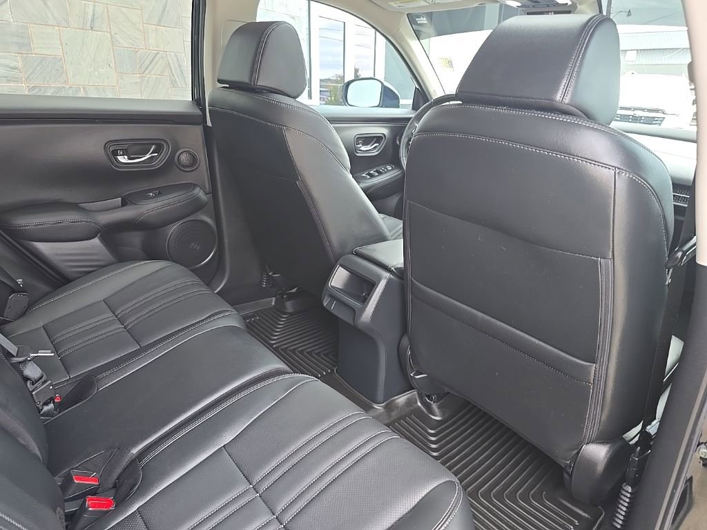 Used 2024 Honda HR-V EX-L image 31