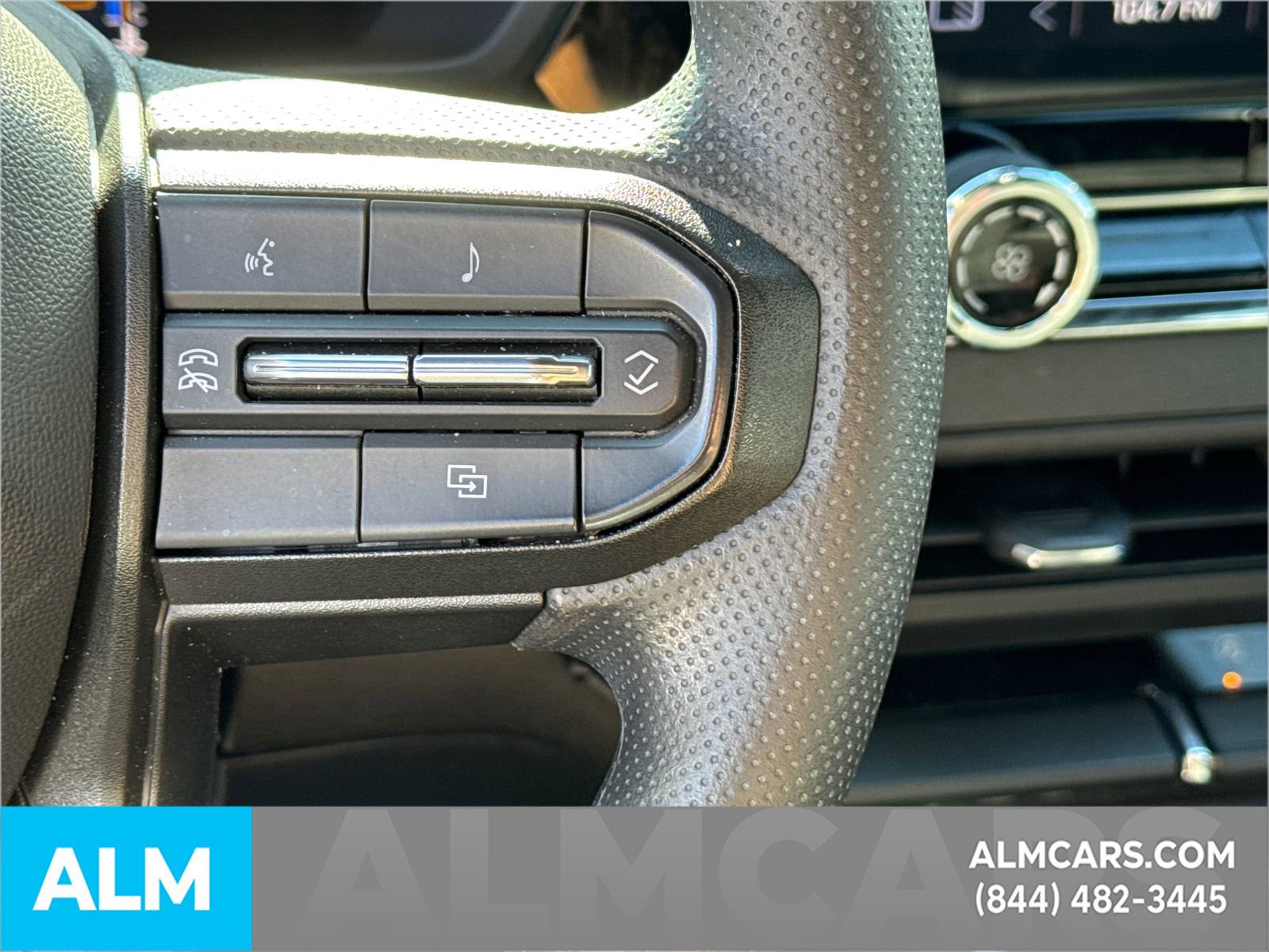 Used 2023 Chevrolet Colorado Trail Boss w/ Technology Package image 30