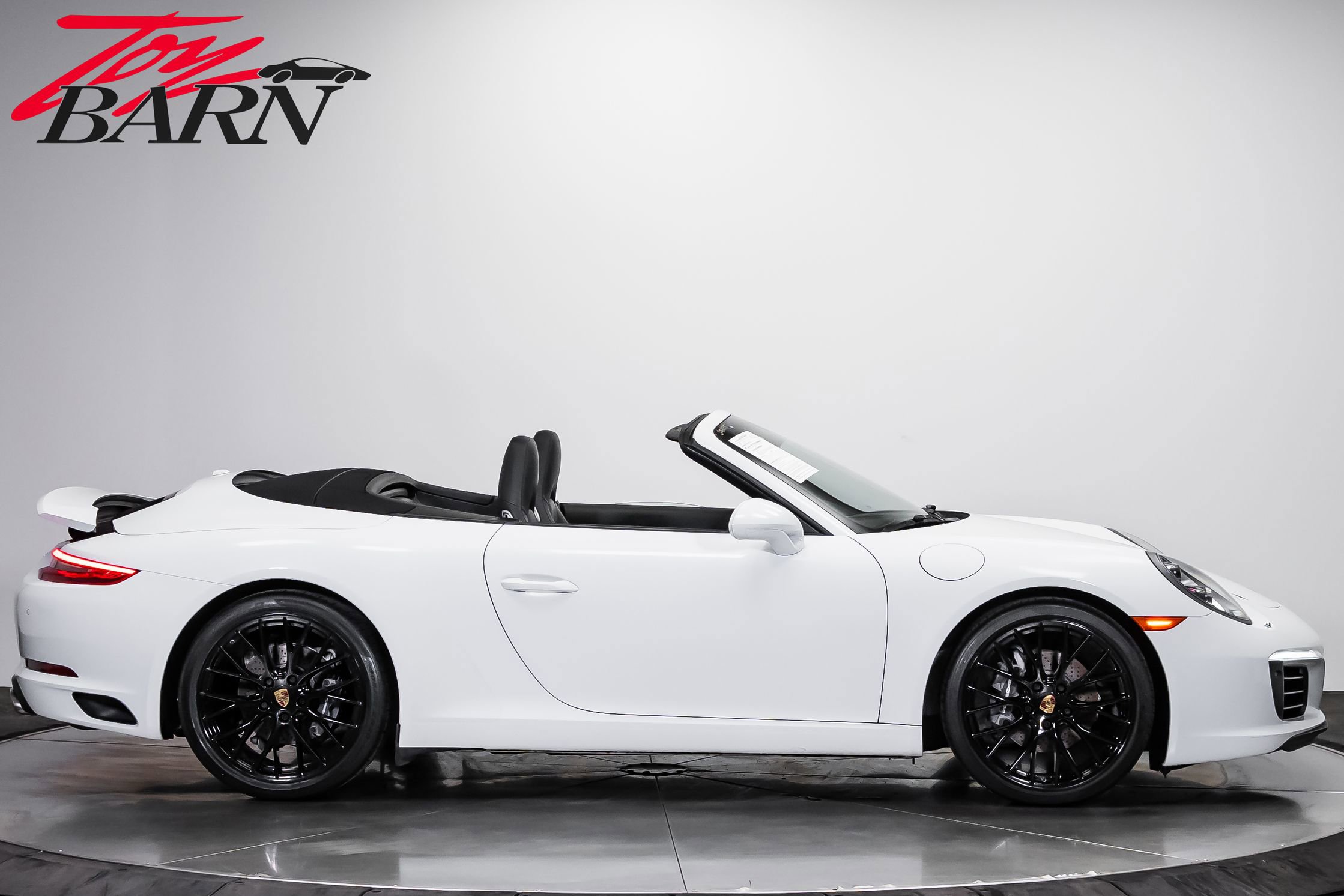 Used 2017 Porsche 911 Carrera RWD image 6
