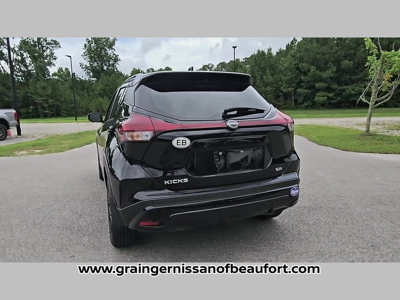 Used 2023 Nissan Kicks SR FWD image 29