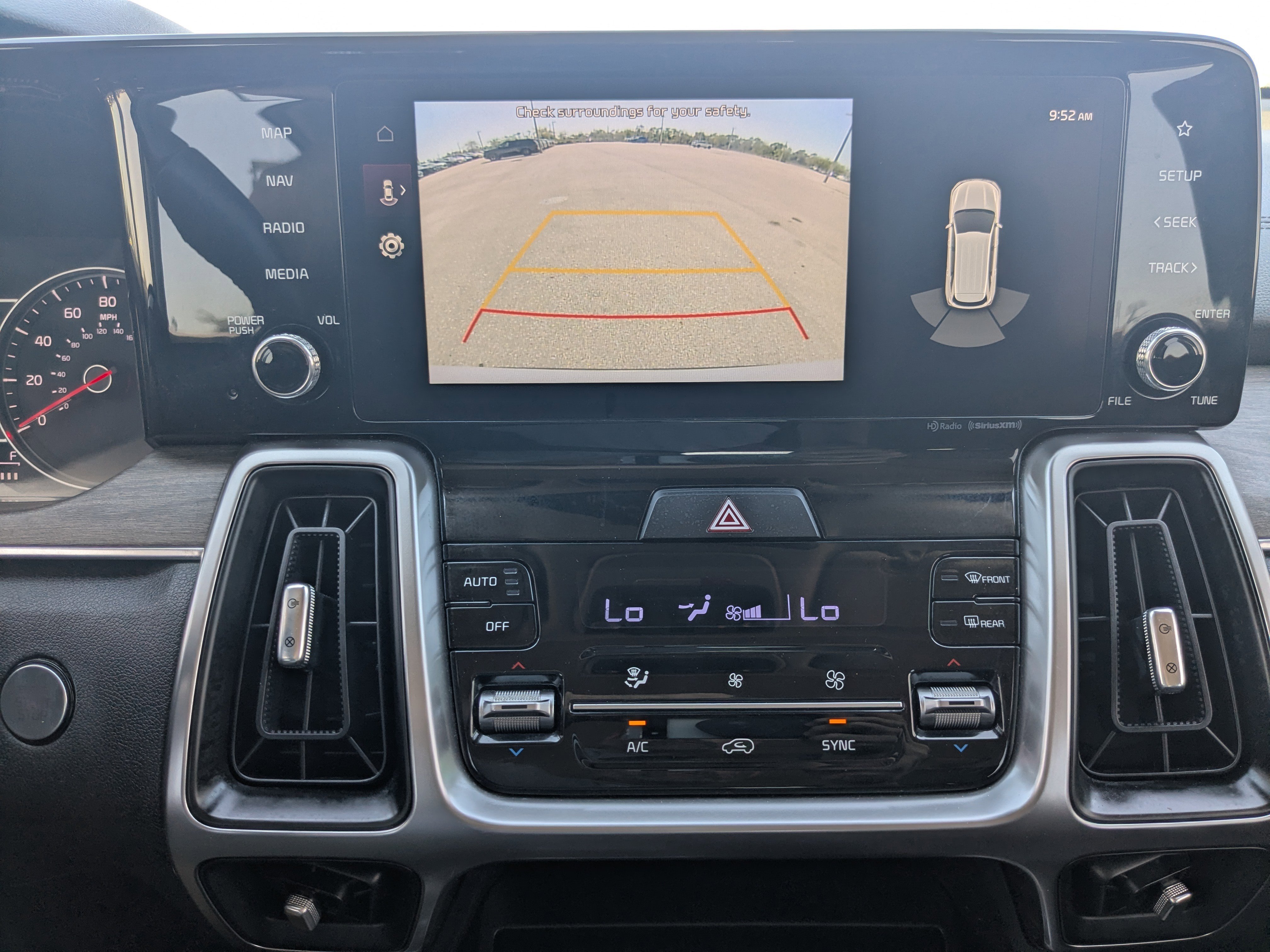 Used 2023 Kia Sorento S w/ Panoramic Sunroof Package image 28