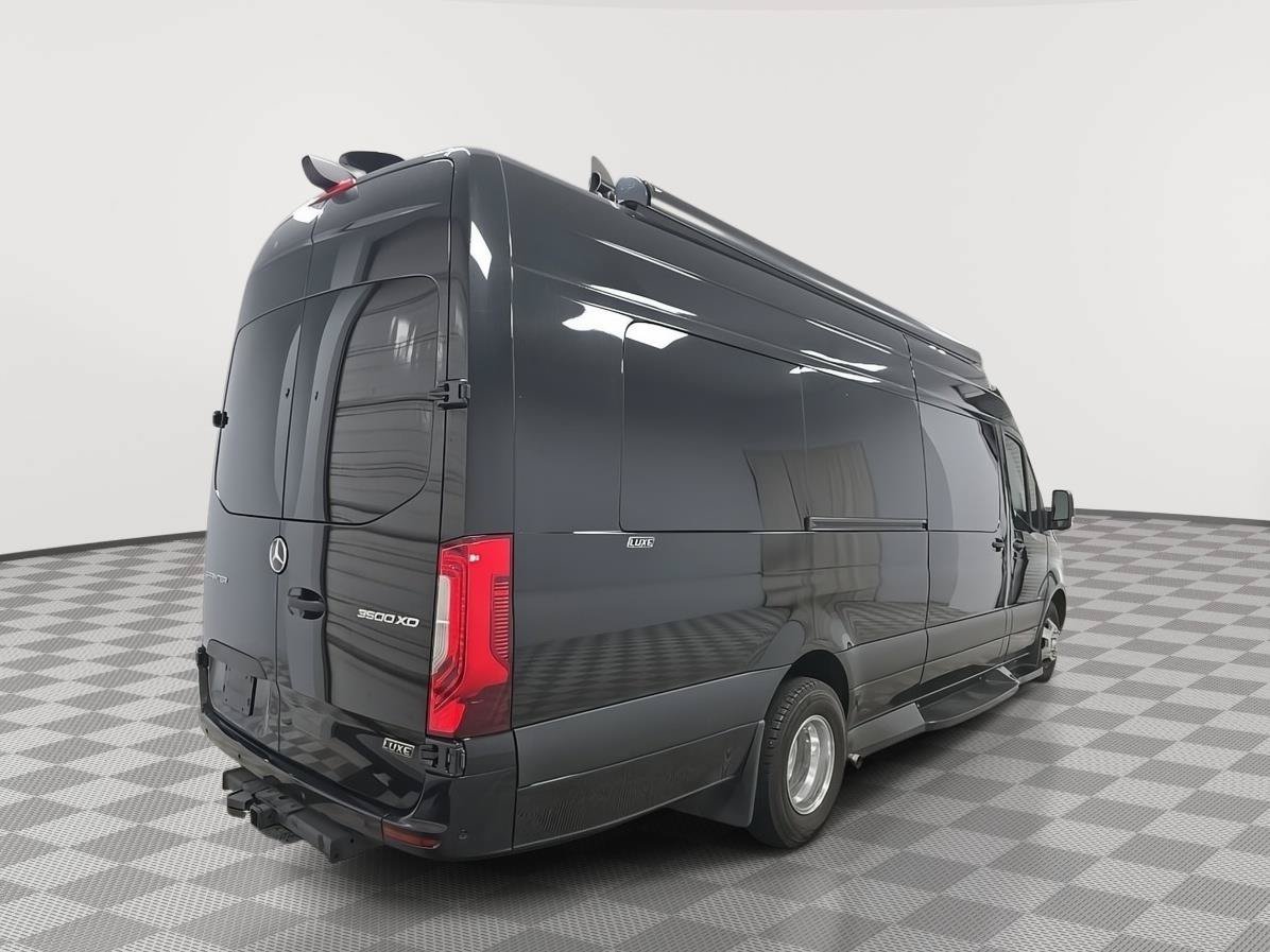 Used 2023 Mercedes-Benz Sprinter 3500 image 2