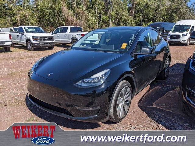 Used 2022 Tesla Model Y Long Range image 1