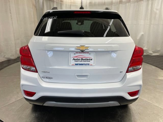 Used 2019 Chevrolet Trax LT w/ LT Convenience Package FWD image 6