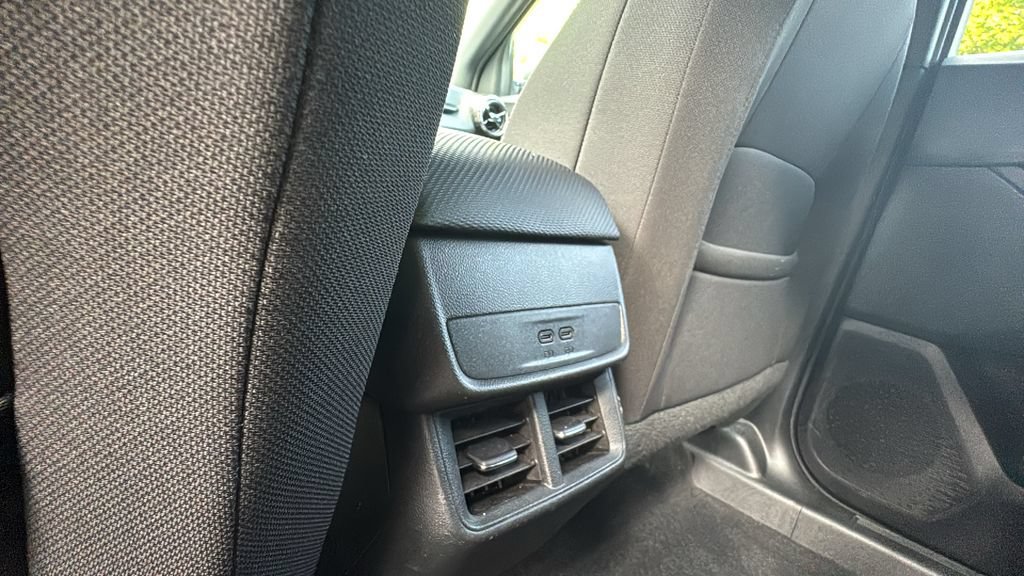 Used 2025 Chevrolet Equinox LT AWD/4WD image 25