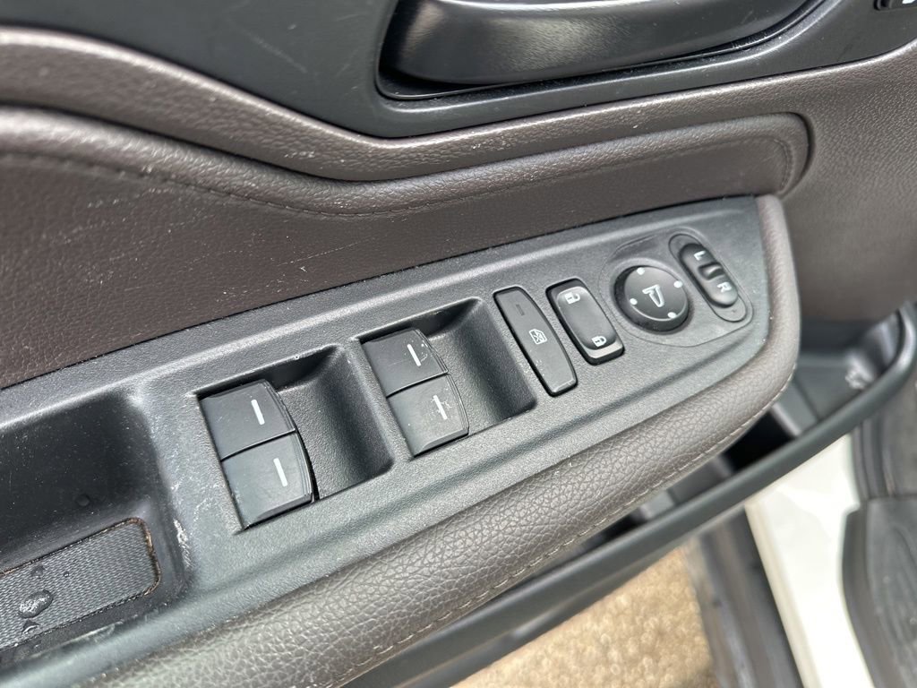 Used 2019 Honda Odyssey EX-L image 17