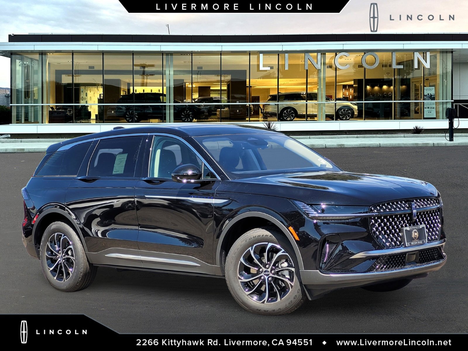 New 2025 Lincoln Nautilus Premier image 1