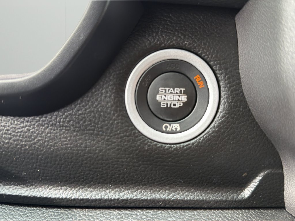 Used 2023 RAM 1500 Laramie AWD/4WD image 21
