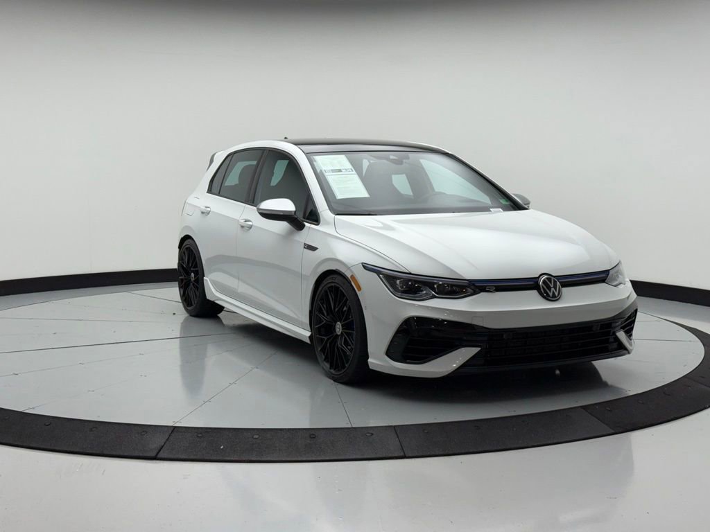 Used 2024 Volkswagen Golf R image 7