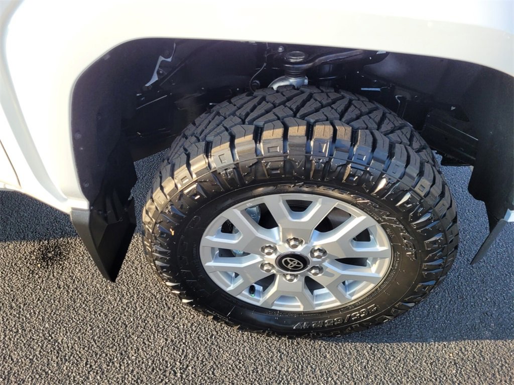 New 2025 Toyota Tacoma SR5 image 15
