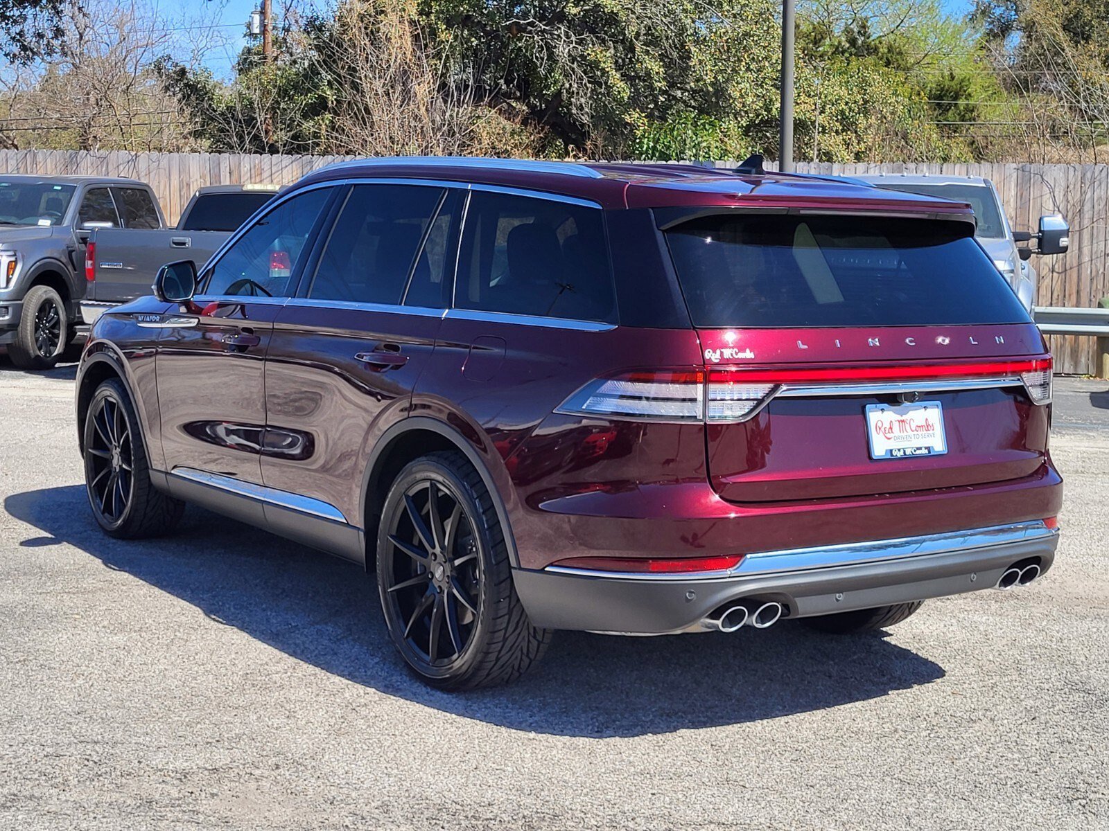 Used 2022 Lincoln Aviator Reserve w/ Equipment Group 201A image 4
