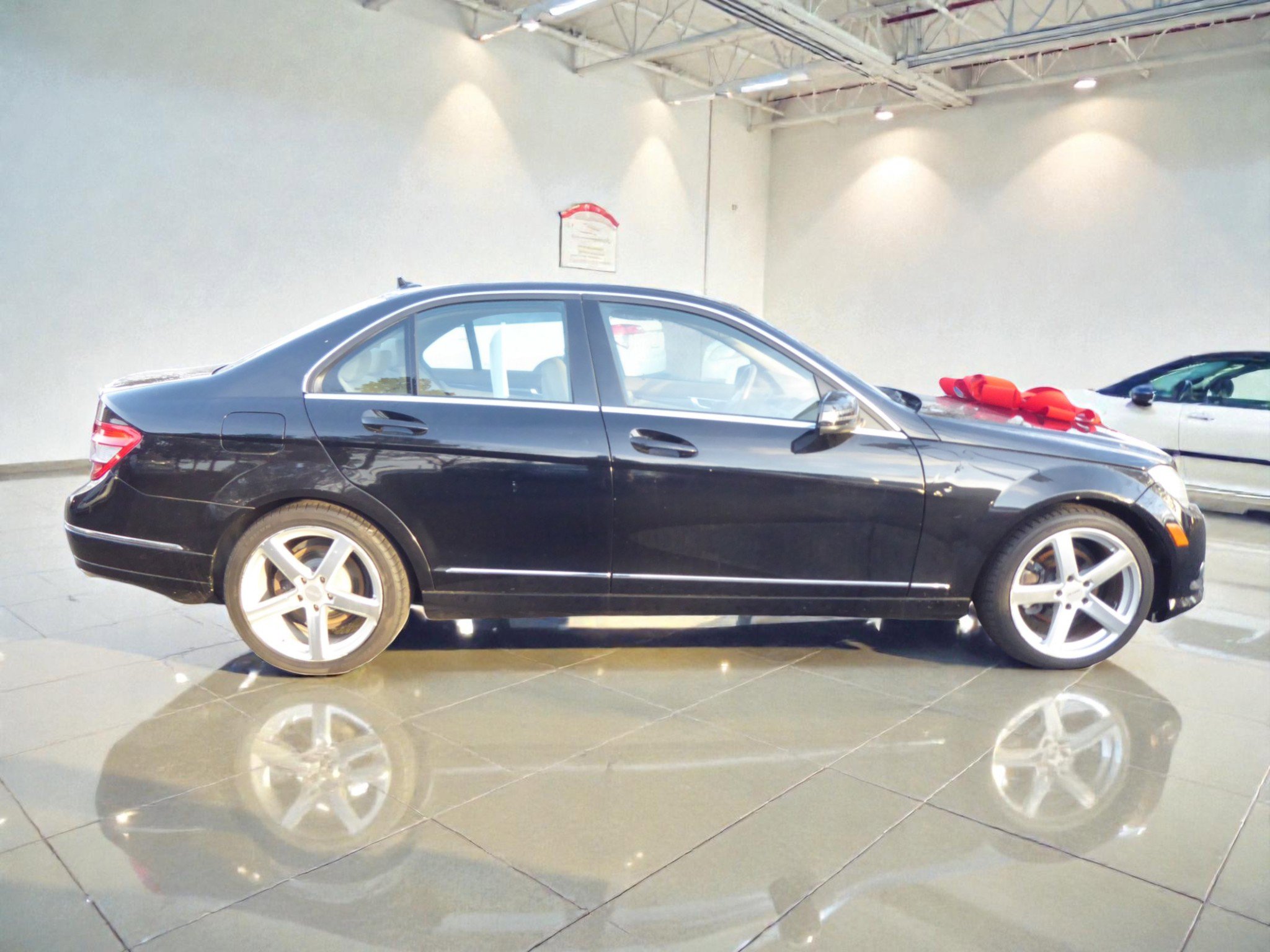 Used 2008 Mercedes-Benz C 300 Sport image 11