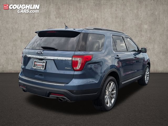 Used 2018 Ford Explorer XLT w/ Equipment Group 202A AWD/4WD image 8