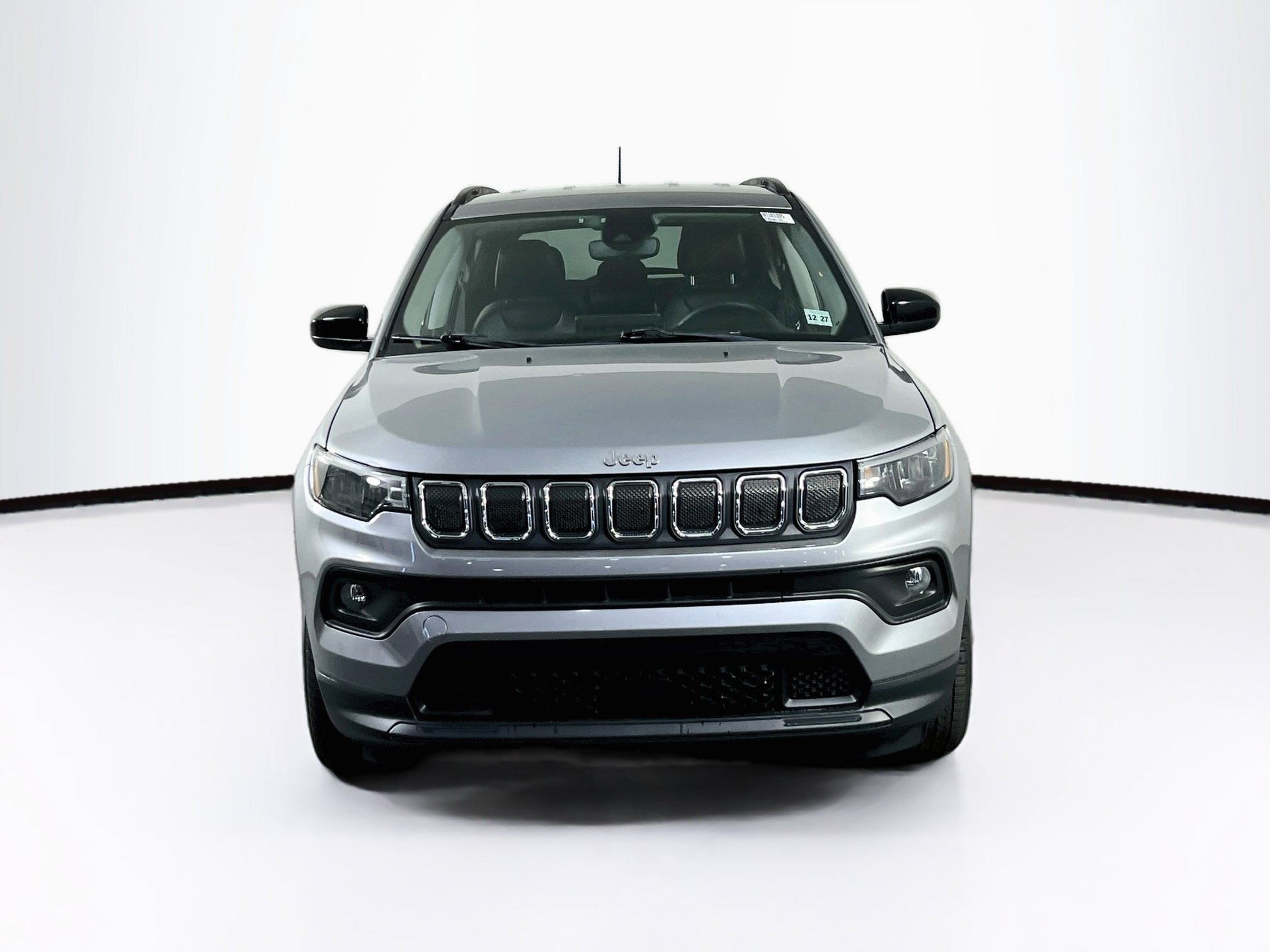 Used 2022 Jeep Compass Latitude AWD/4WD image 2
