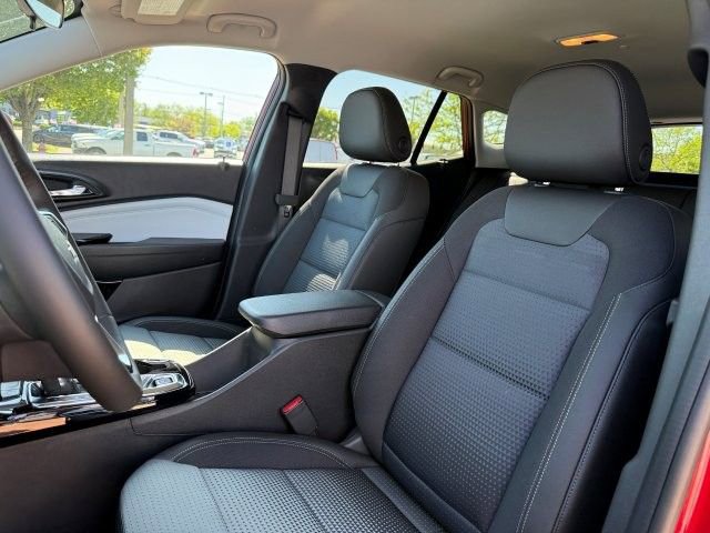 New 2026 Chevrolet Trax LT w/ LT Convenience Package FWD image 12