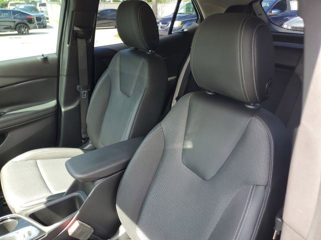Used 2023 Buick Encore GX Select w/ Sport Touring Package FWD image 16