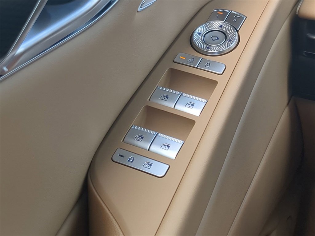 Used 2025 Genesis G80 2.5T image 31