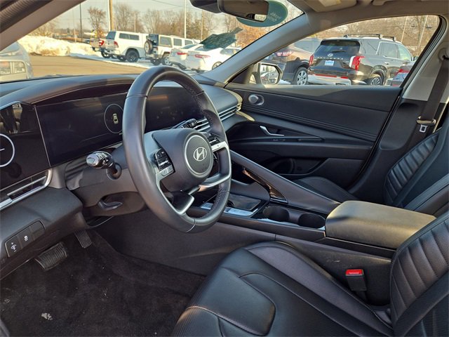 Certified 2024 Hyundai Elantra Limited image 24