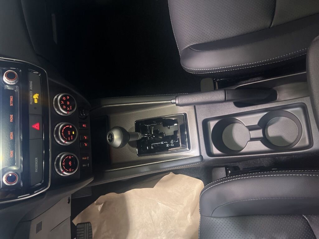 New 2025 Mitsubishi Outlander Sport SEL image 19