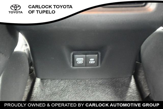 Used 2026 Toyota Camry SE FWD image 26
