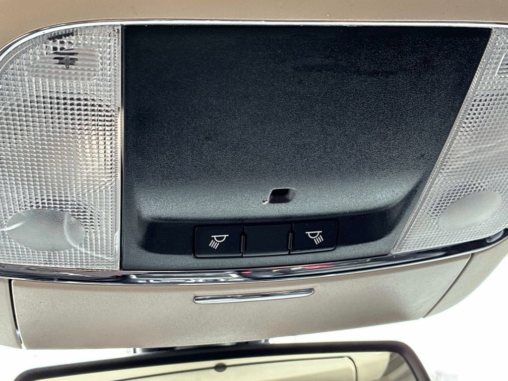 Used 2019 Chrysler 300 Touring w/ Quick Order Package 2EF image 34