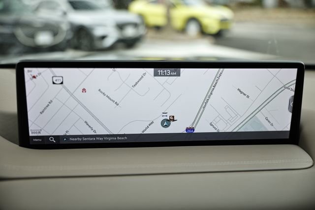 Used 2023 Genesis GV80 2.5T w/ Prestige Package image 38