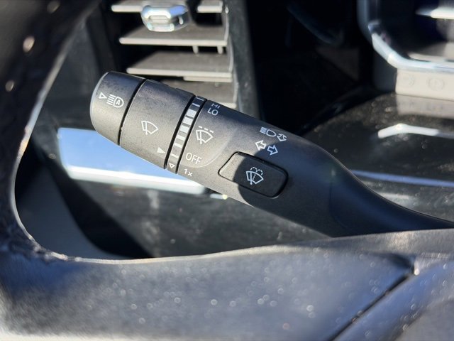 Used 2024 Chevrolet Silverado 3500 High Country image 33