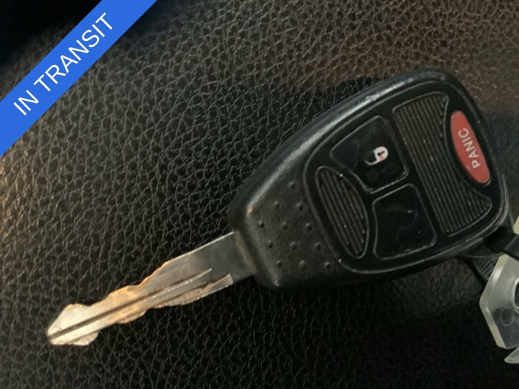 Used 2018 Jeep Wrangler Sahara w/ Connectivity Group AWD/4WD image 23