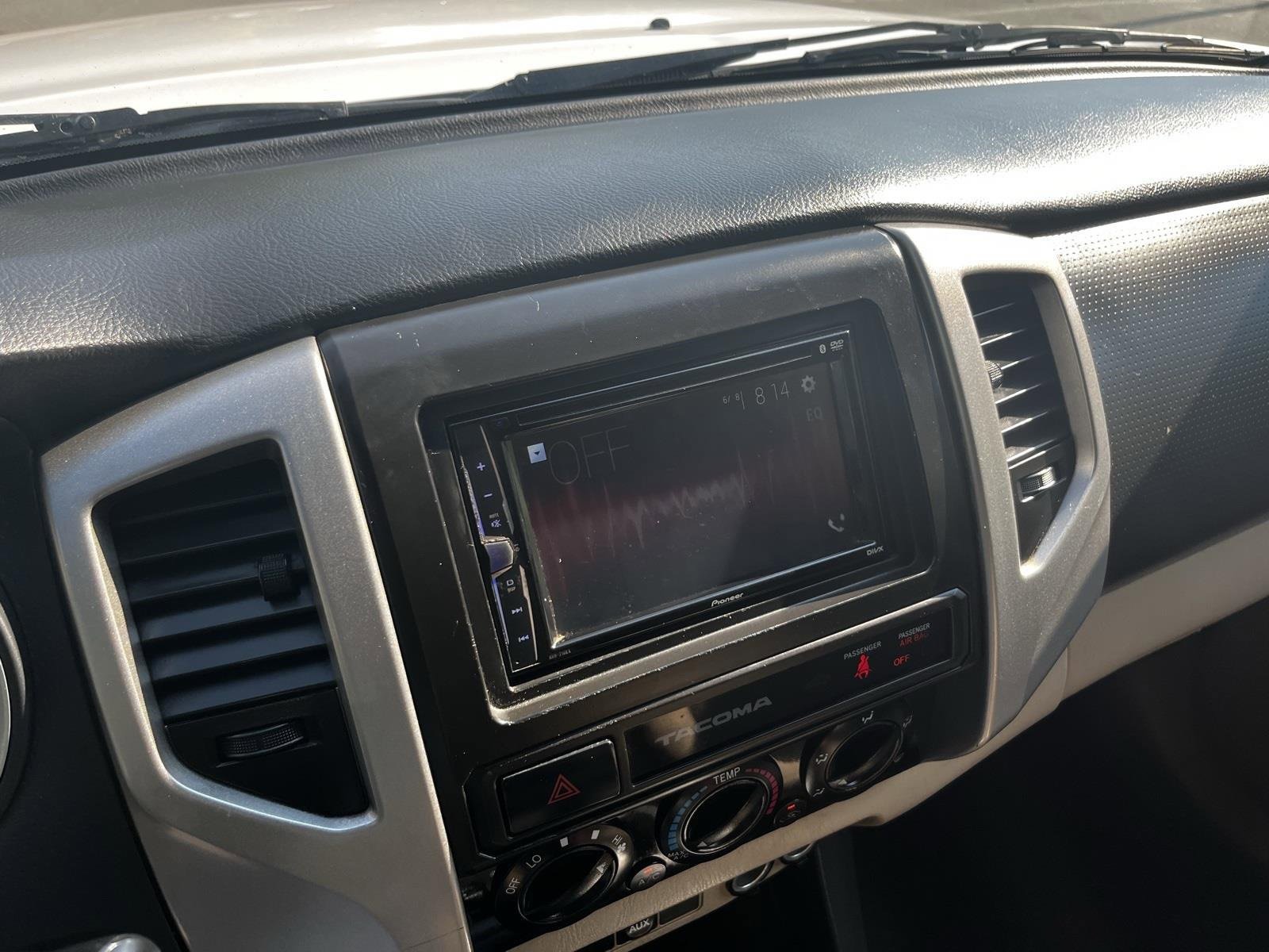 Used 2015 Toyota Tacoma PreRunner w/ SR5 Package image 35