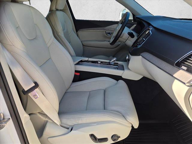 Used 2024 Volvo XC90 B6 Ultimate w/ Lounge Package image 22