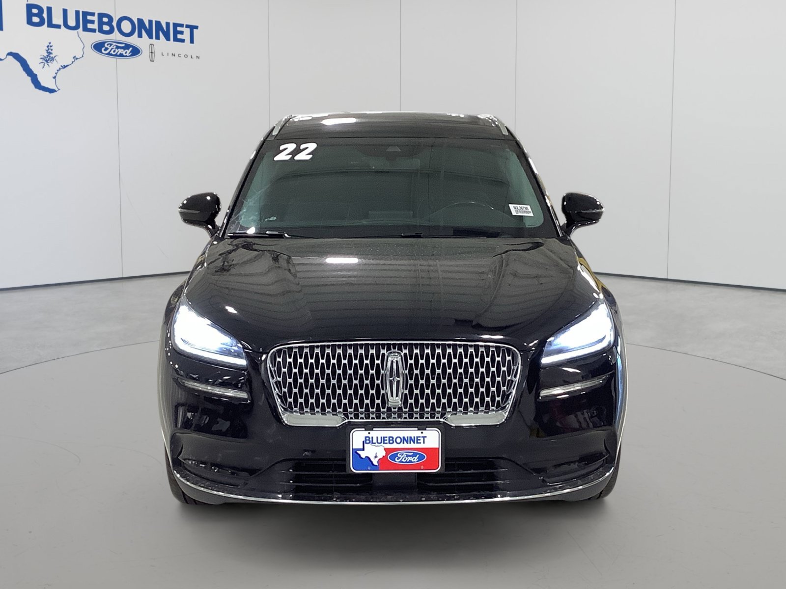Used 2022 Lincoln Corsair Reserve w/ Elements Package FWD image 2