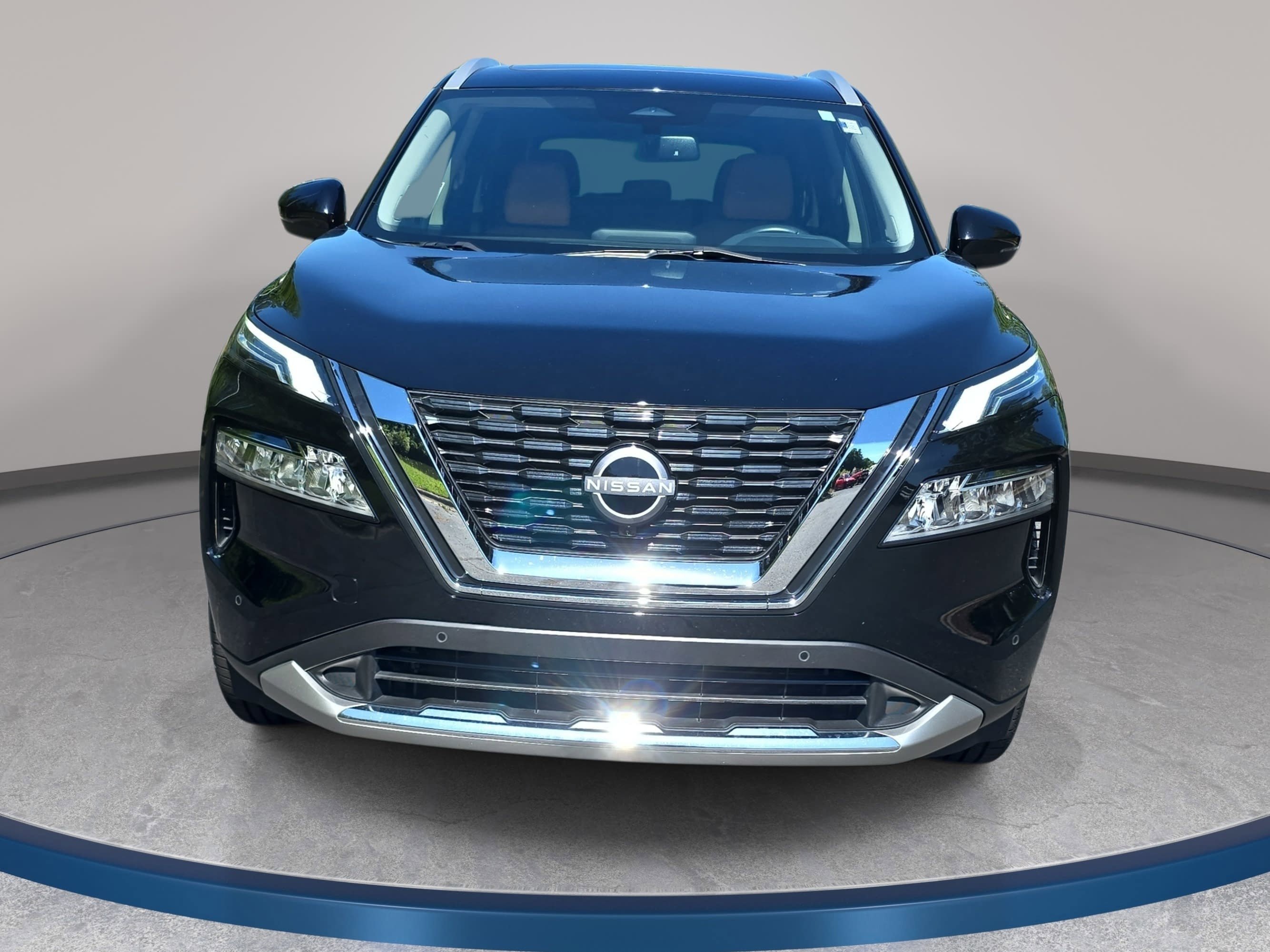 Certified 2023 Nissan Rogue Platinum FWD image 2
