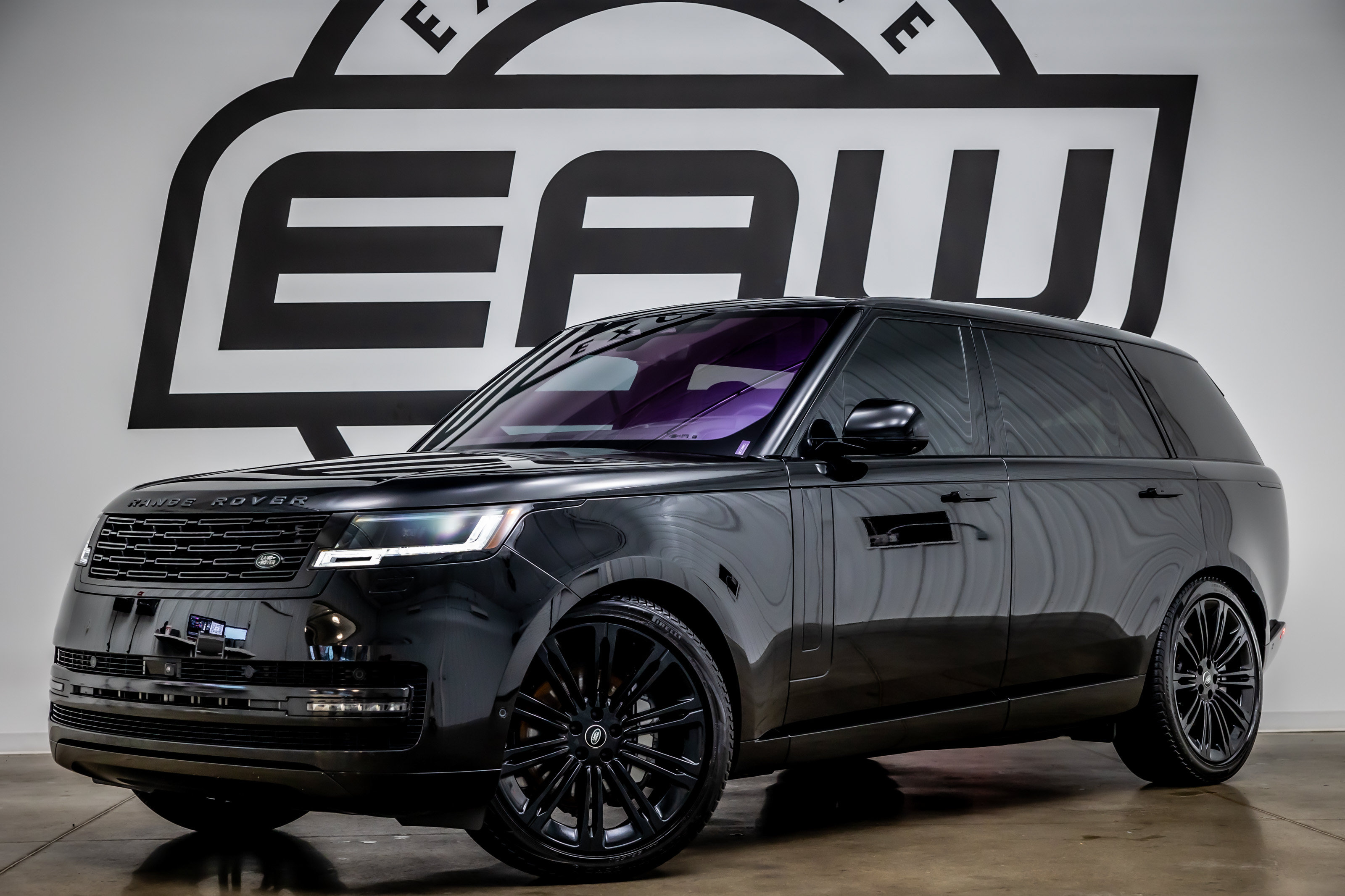 Used 2023 Land Rover Range Rover Long Wheelbase SE