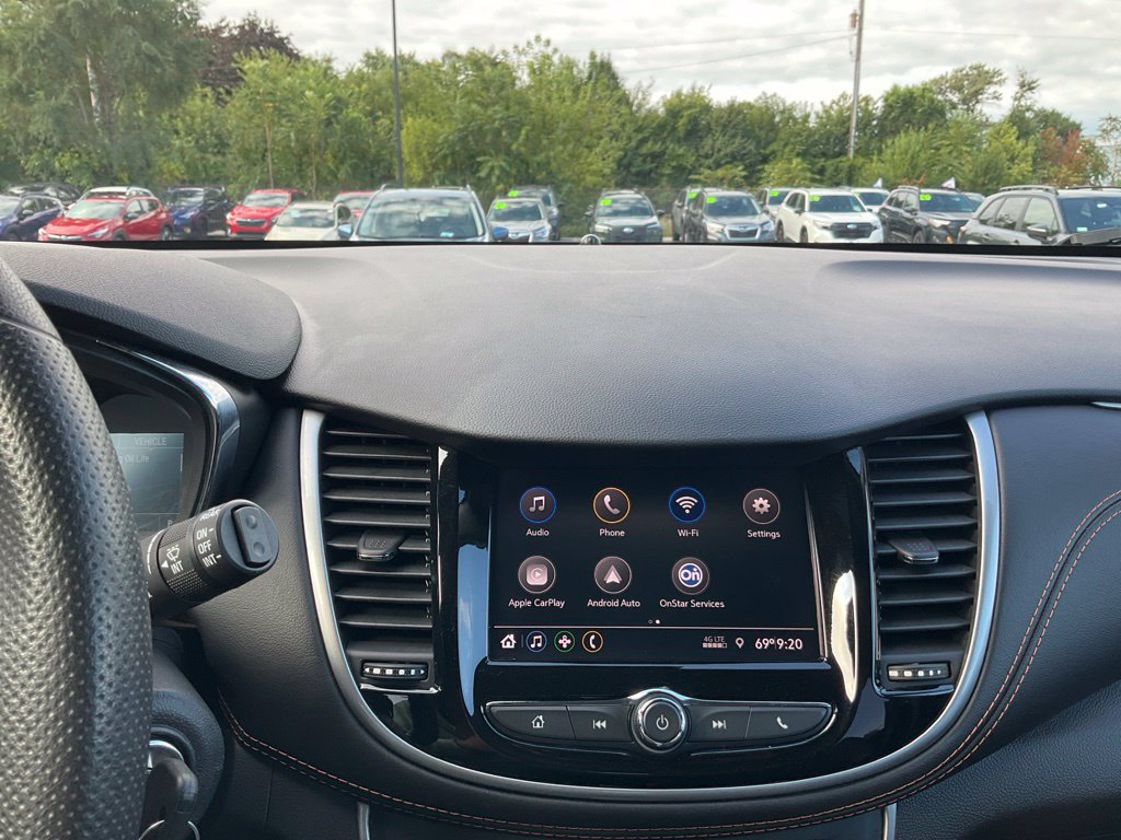 Used 2021 Chevrolet Trax LT FWD image 19