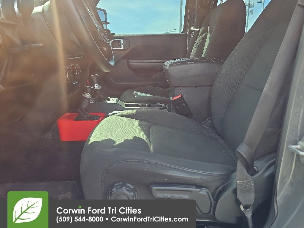Used 2020 Jeep Gladiator Sport w/ Trailer Tow Package AWD/4WD image 4