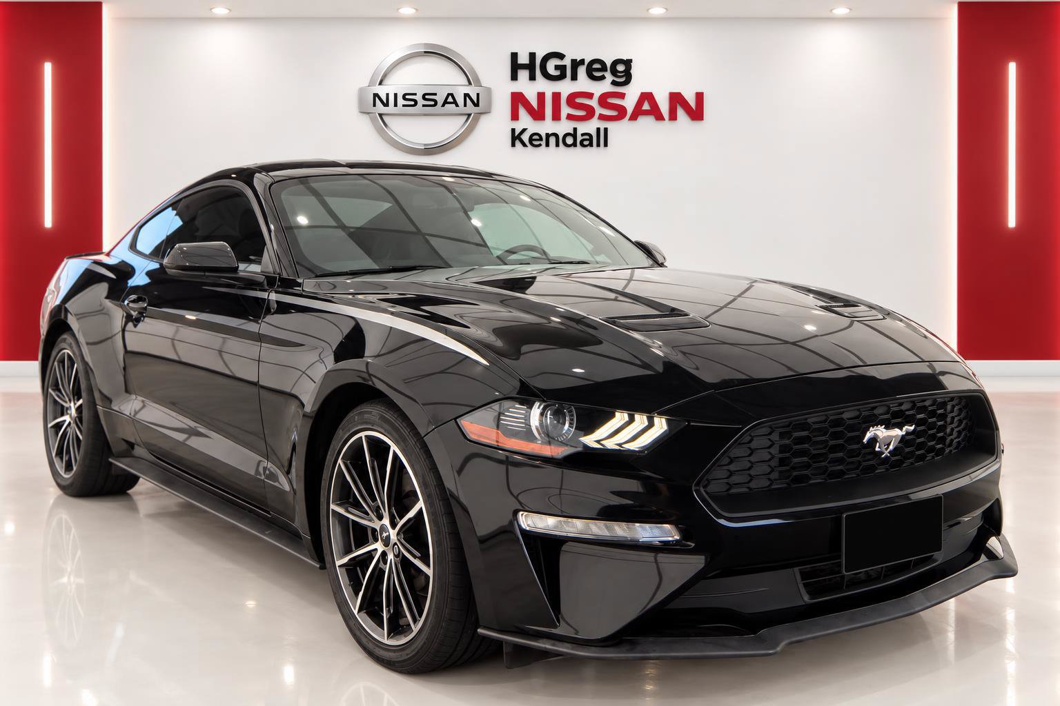 Used 2018 Ford Mustang Coupe w/ Equipment Group 101A RWD image 3