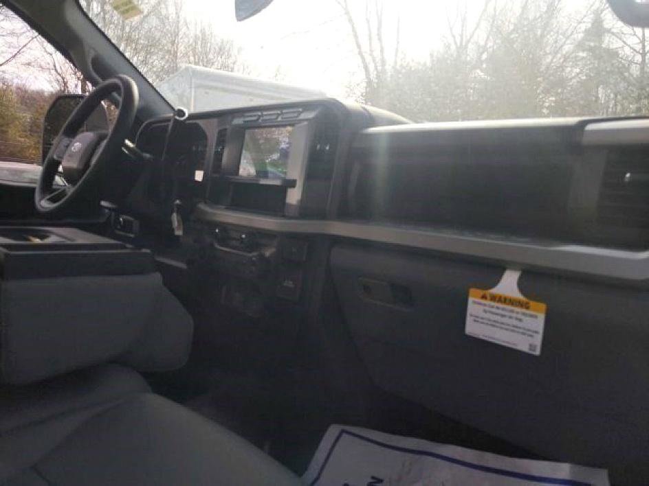 New 2023 Ford F250 XL w/ Snow Plow Prep Package image 25