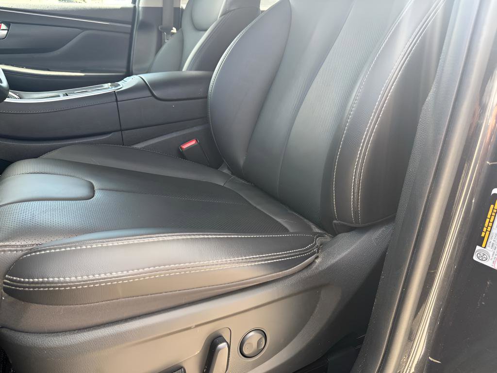 Used 2023 Hyundai Santa Fe SEL w/ Premium Package image 17