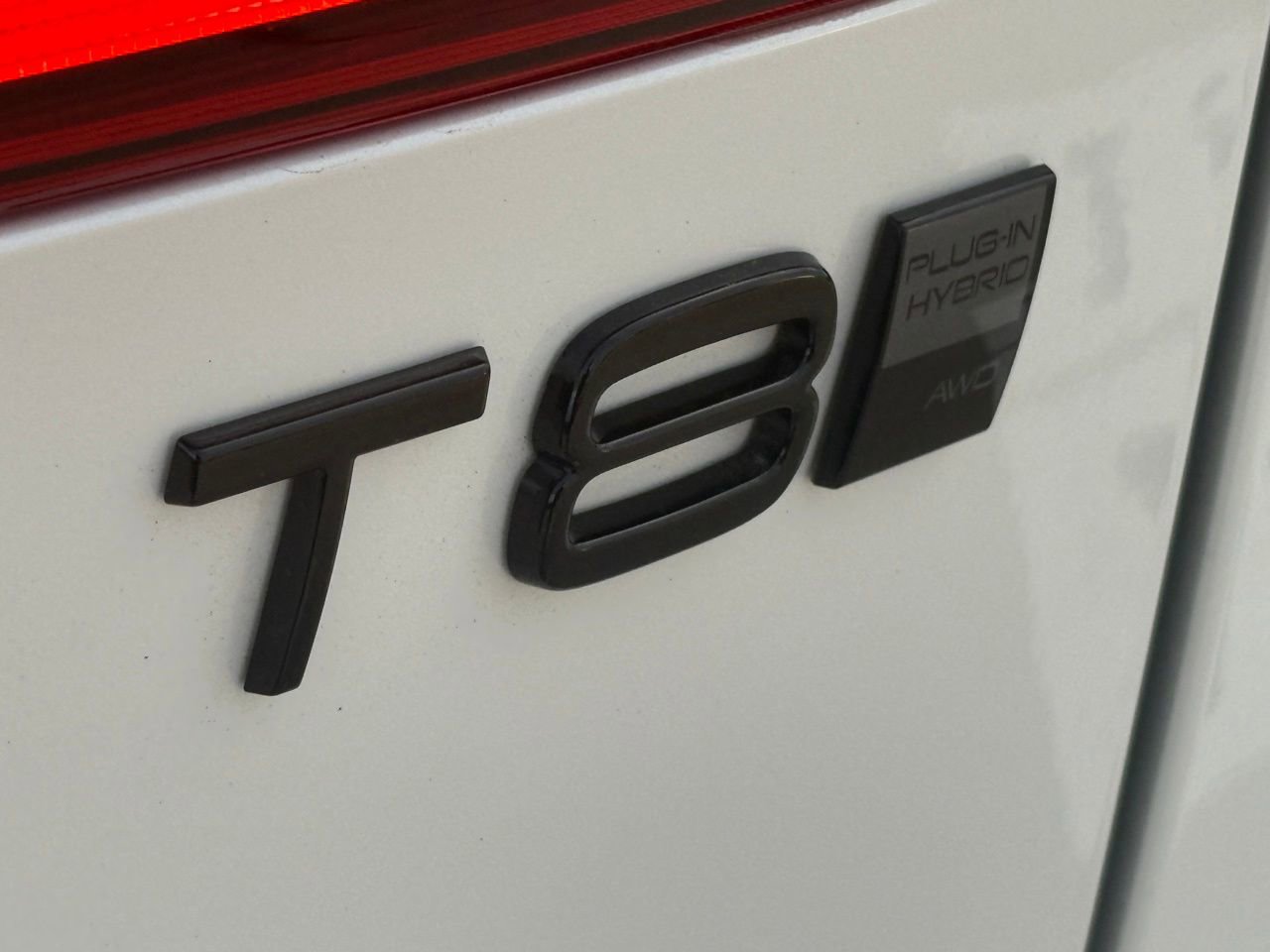 New 2026 Volvo XC60 T8 Ultra w/ Protection Package Premier image 9
