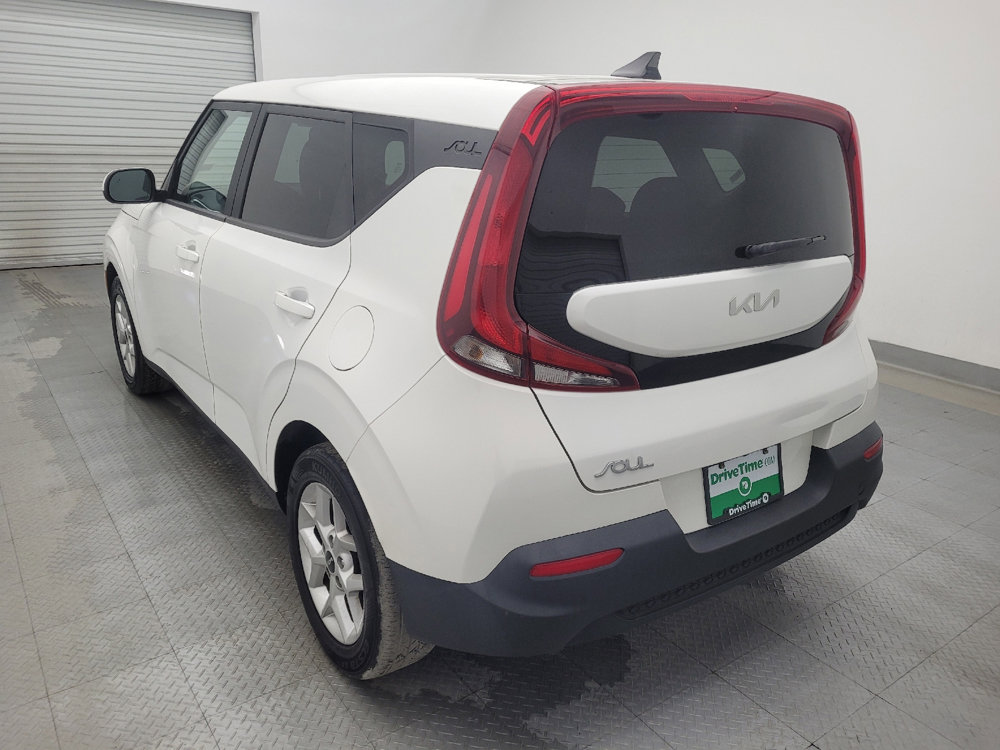 Used 2022 Kia Soul LX w/ Technology Package image 5