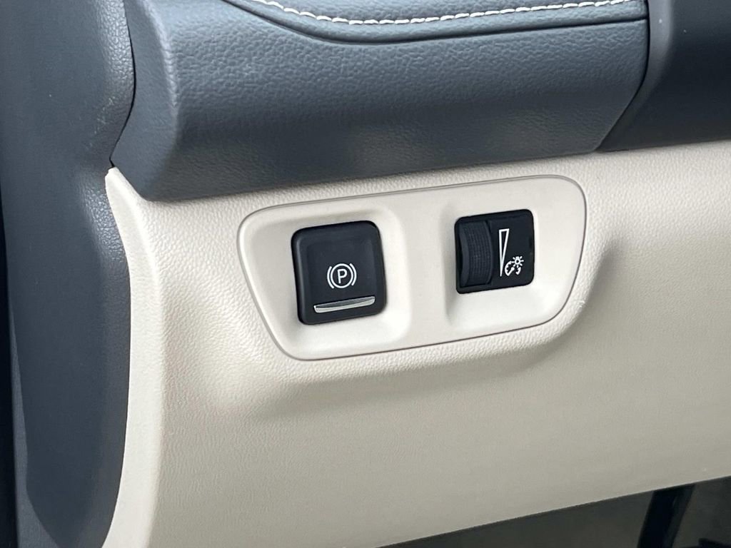 Used 2020 GMC Acadia Denali FWD image 27