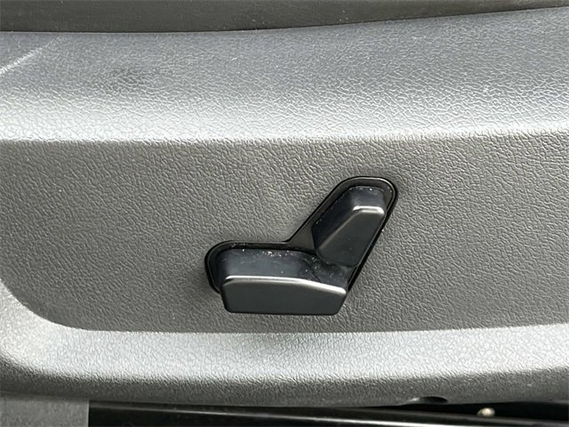 Used 2010 Dodge Challenger R/T image 22